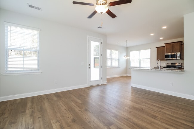 Photo - 135 Renwood Rd