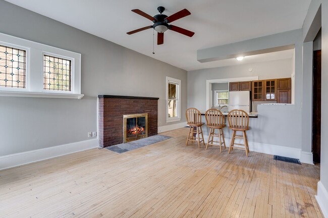 Photo - Historic Charm Meets Modern Living in the Heart of Lowry Hill Unit 1