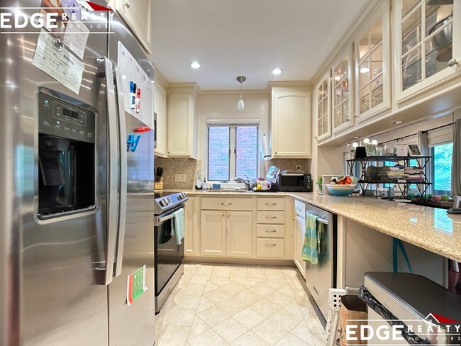 Photo - 121 Perkins St Unit 1