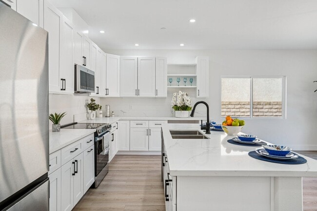 Photo - 64382 Spyglass Ave