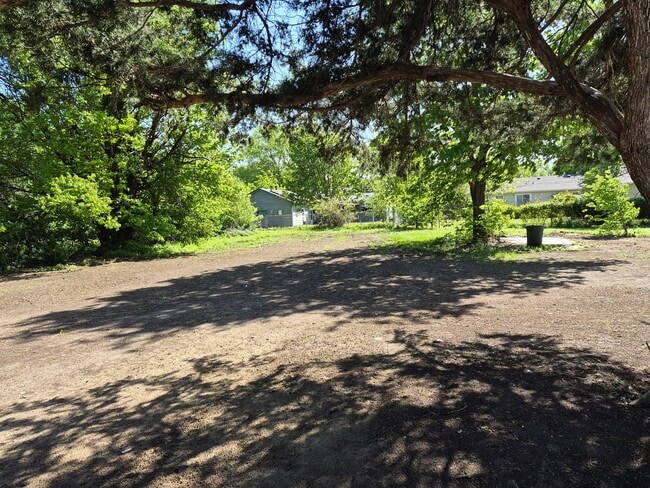 Photo - 312 S Rose Hill Rd