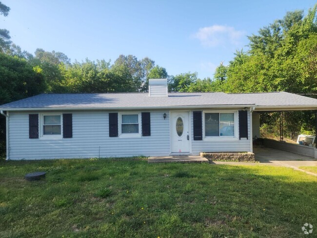 Building Photo - COMING SOON!! Charming 3-Bedroom, 1-Bath H... Rental