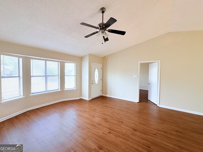 Photo - 414 Sunnyside Dr