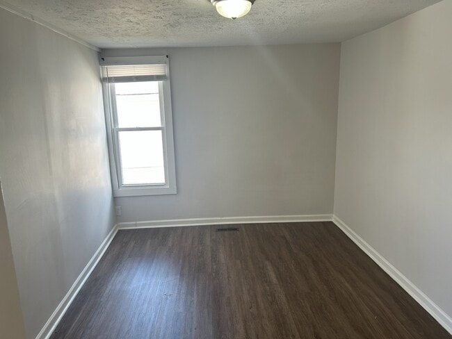 Photo - 3608 7th Ave SW