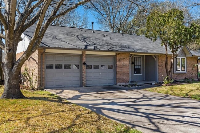 Photo - 2507 Broken Oak Dr