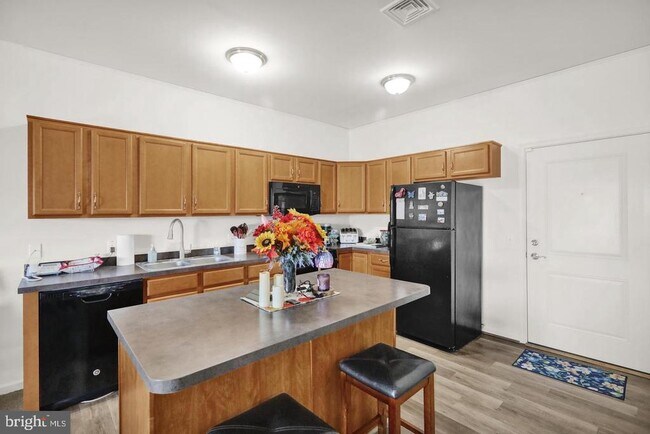 Photo - 113 Legacy Blvd Unit 300