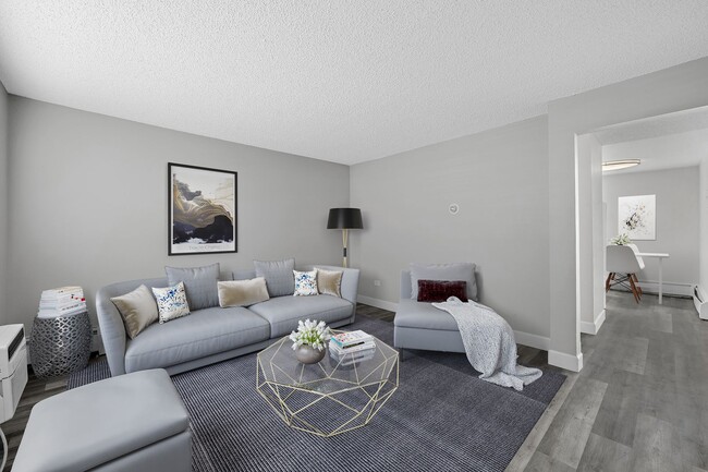 Photo - Crestone Apartments