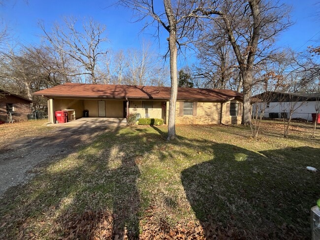 Photo - 1361 Shady Ln