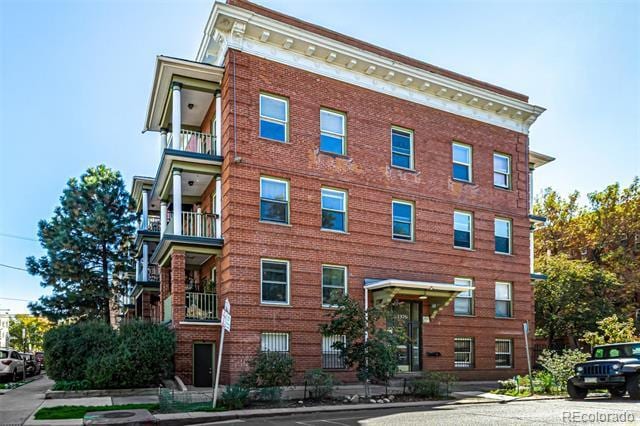 Photo - 1376 N Pearl St Unidad B1