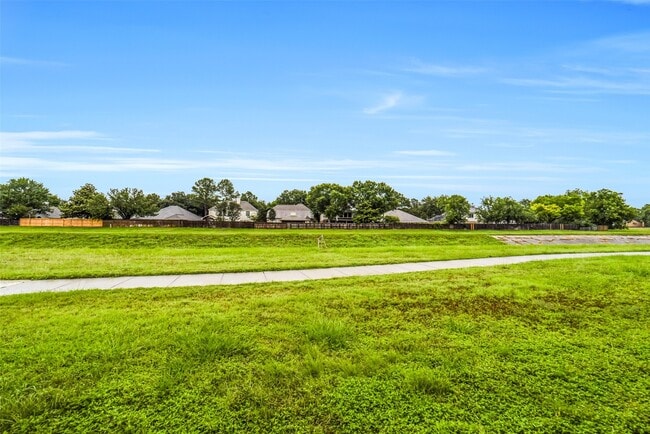 Photo - 16302 Crossfield Dr
