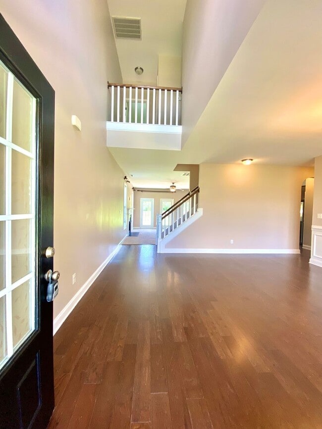 Photo - Huge 6 Bedroom Home In The Bluffs On The New River