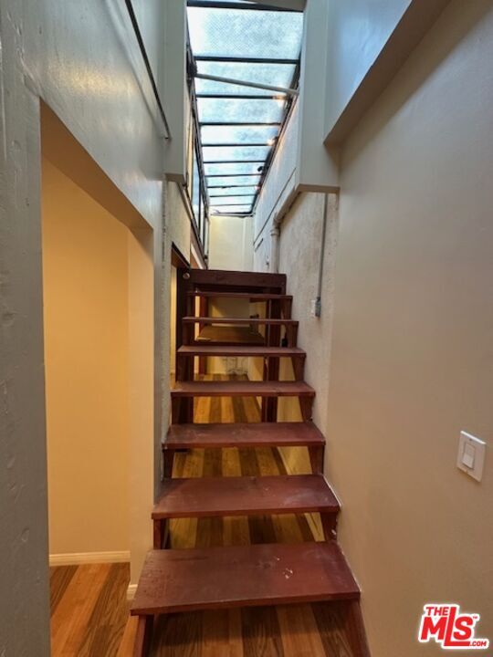 Photo - 8032 W 3rd St