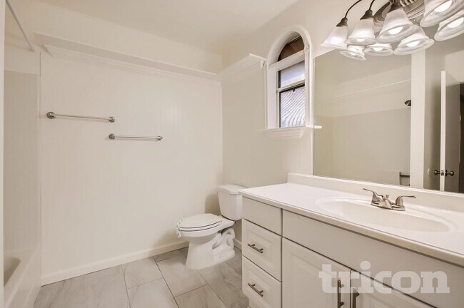 Photo - 2455 E Broadway Rd