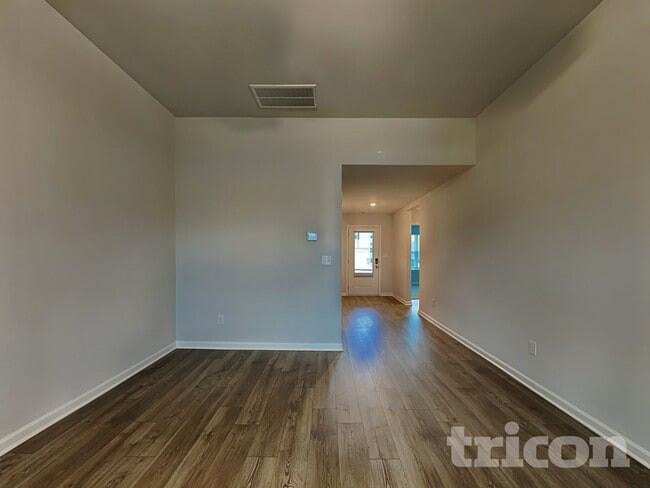 Photo - 130 Harvest Cir