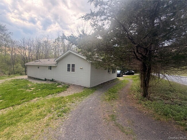 Photo - 157 White Bridge Rd