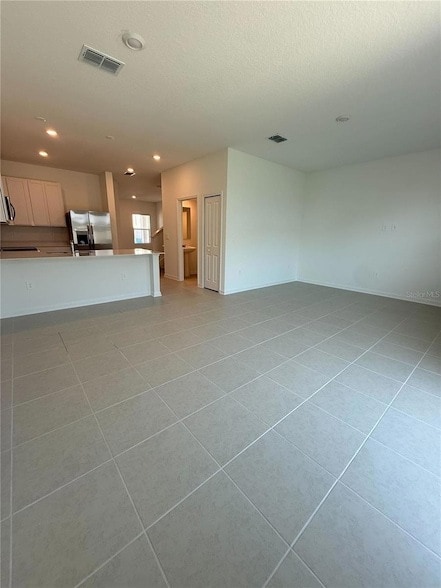 Photo - 3072 Chromatic St