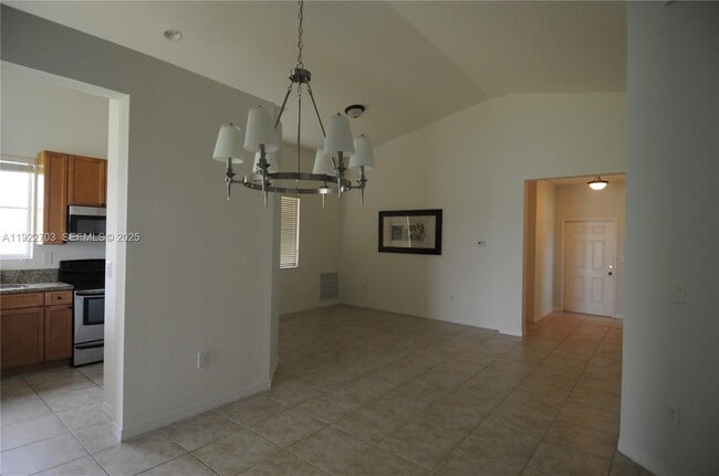 Photo - 2173 SE 2nd St