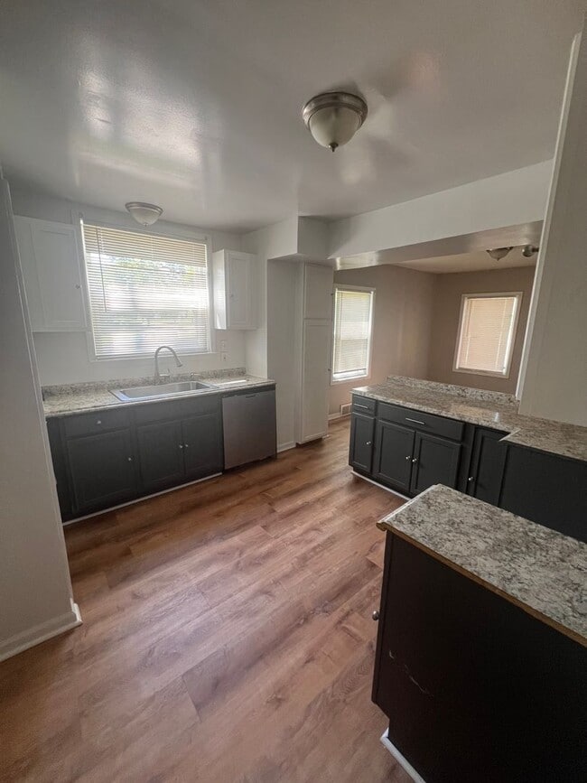 Photo - 13747 Vassar Dr