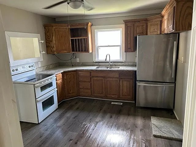 Photo - 210 S 6th St
