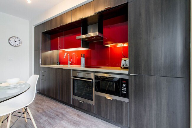 Photo - 300 Front St W Unit SI ID1222950P