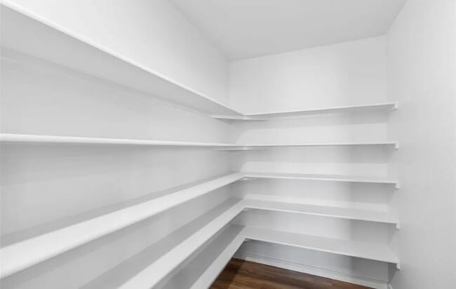 Photo - Shared bathroom room 4