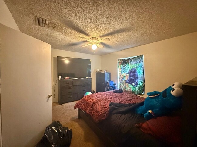 Photo - 12402 Gentry St Unidad 228