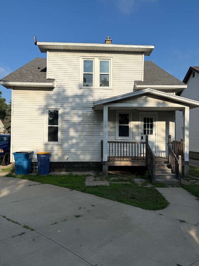 Photo - Charming 4 Bedroom Home with 2 Full Baths in Grand Rapids