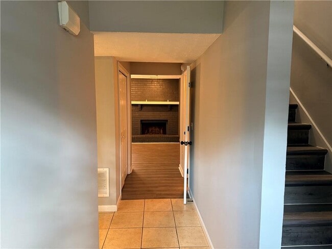 Photo - 1020 Dassow Ct