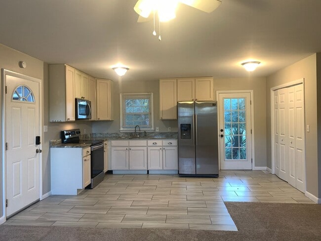 Photo - Pretty Renovated Rent Ready Ranch Near I-4...