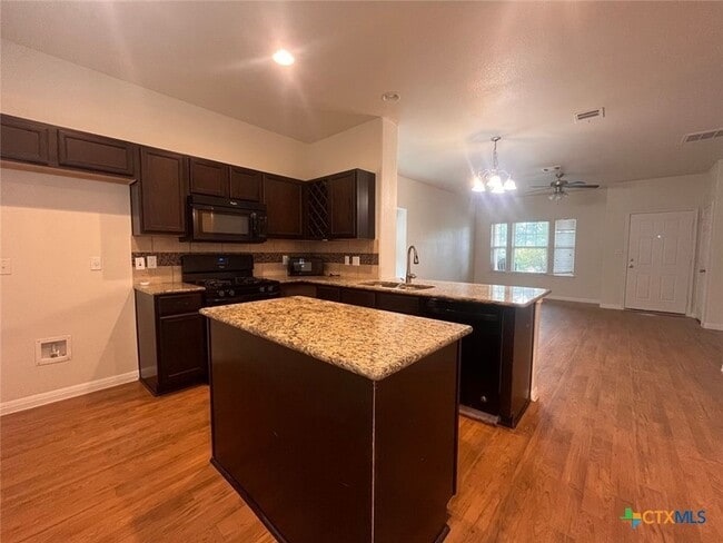 Photo - 138 Preston Trail