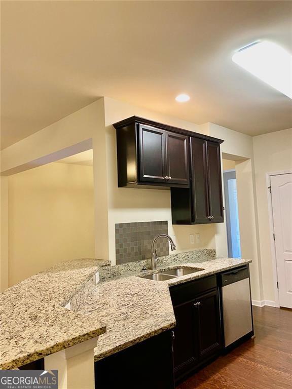 Photo - 166 Granite Way