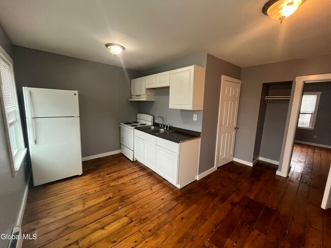 Photo - 1643 1st St Unit 2