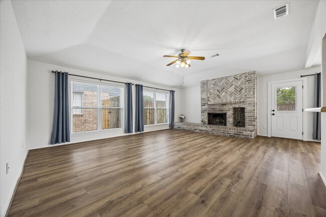 Photo - 218 Tara Plantation Dr