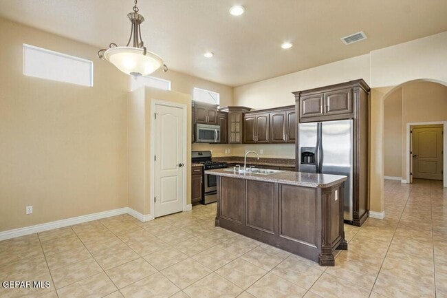 Photo - 11605 St Thomas Way