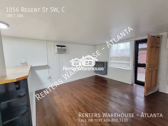 Photo - 1056 Regent St SW, C