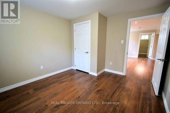 Photo - 1 Vine St
