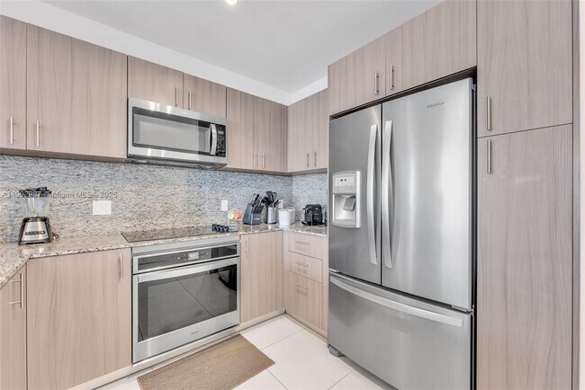 Photo - 5350 NW 84th Ave Unidad 1905