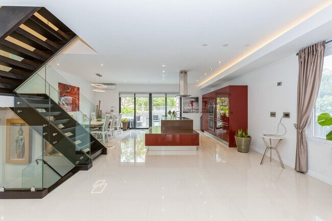 Photo - 96 Columbia Terrace Unidad 1