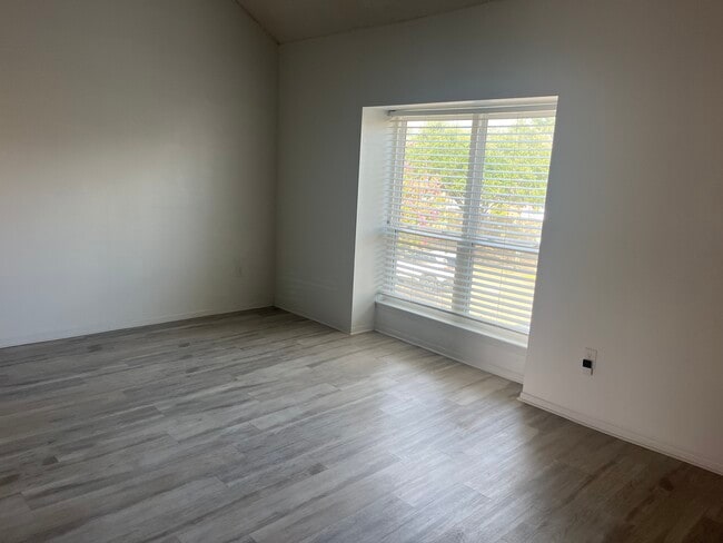 Photo - 8155 Jefferson Hwy