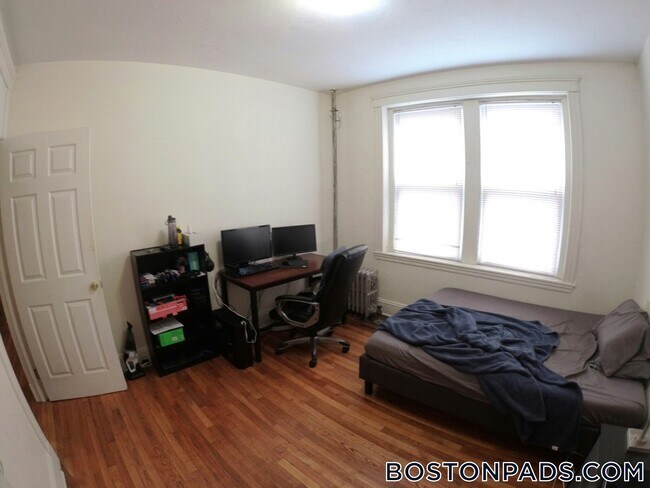 Photo - 1450 Commonwealth Ave Unidad 24