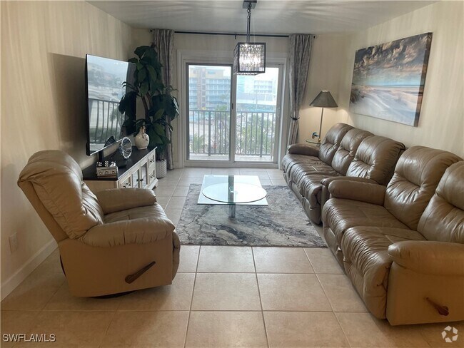 Building Photo - 1511 Estero Blvd Unit 504 Rental