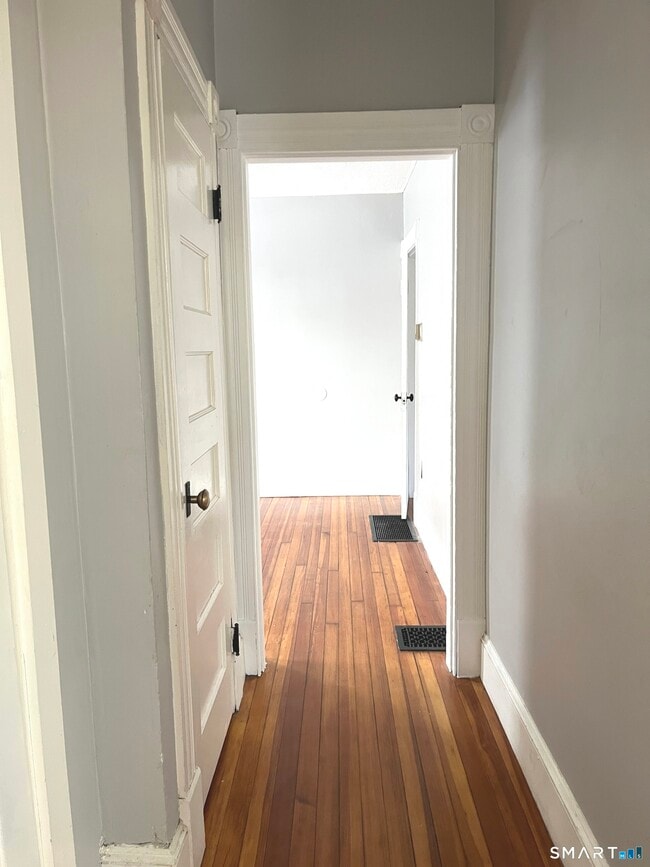 Building Photo - 78 Svea Ave