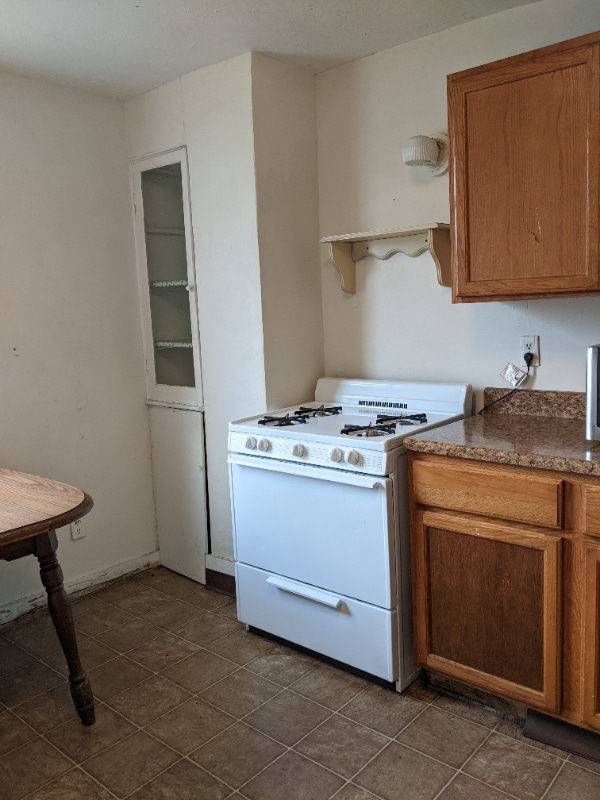 Building Photo - 56 Liberty St Rental