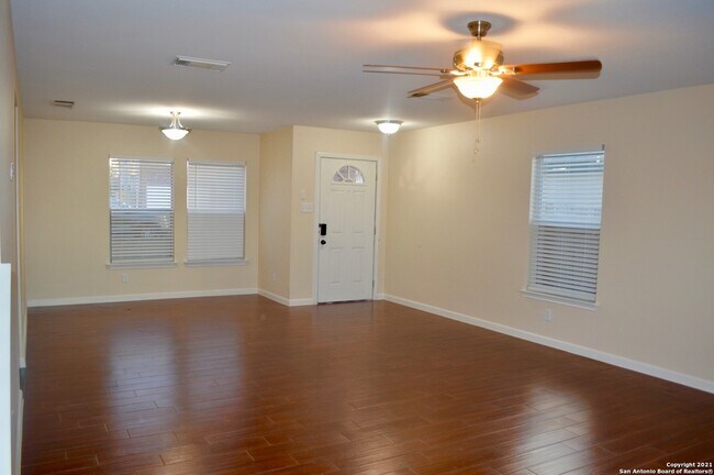 Photo - 6667 Beech Trail Dr