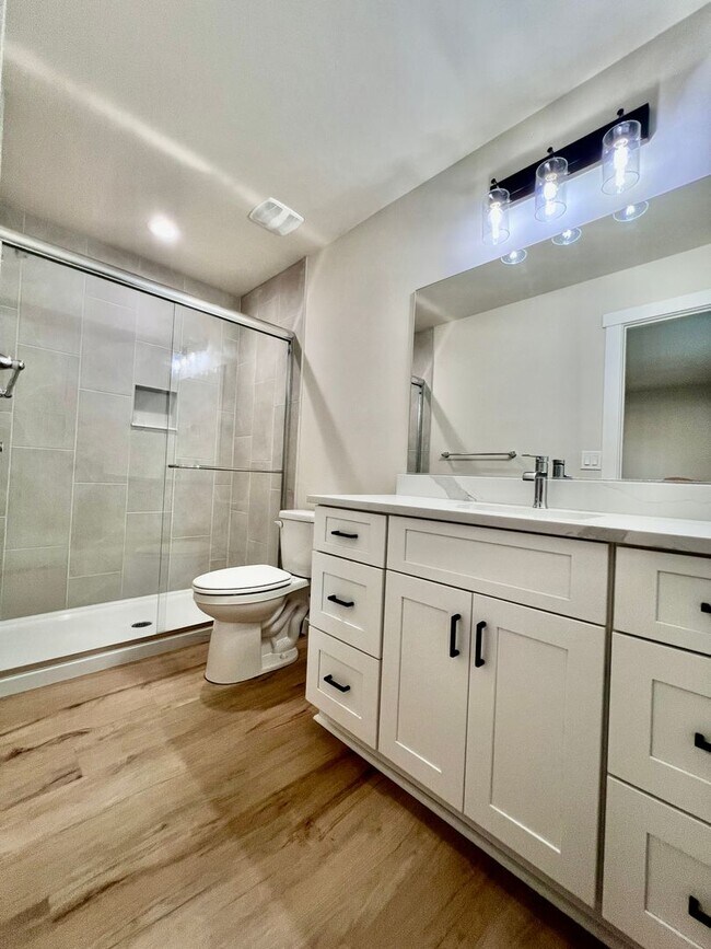3013 E 36th Ave Unit 1
