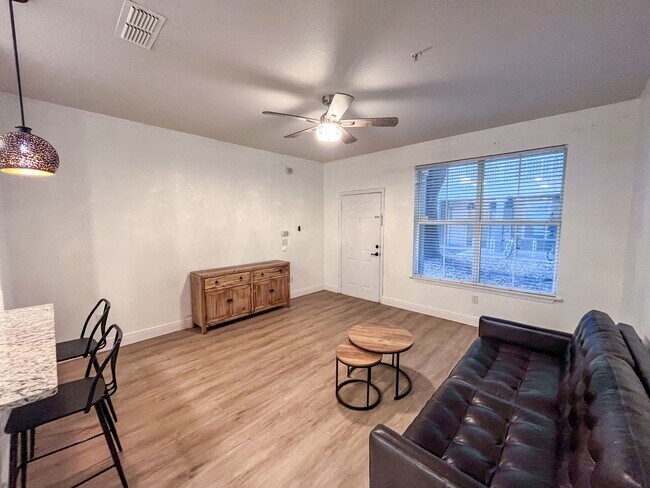 Photo - Taylor Square #107