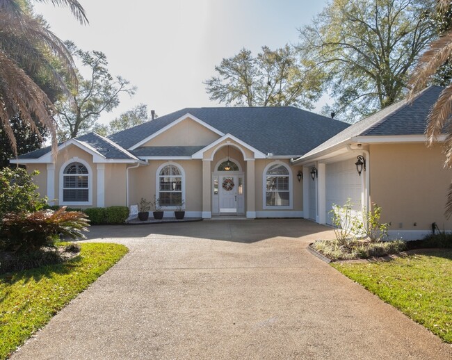 Photo - 1746 Wren Way House