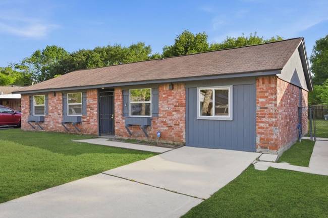 Photo - BEAUTIFUL HOME IN HOUSTON. MOVE IN READY!.