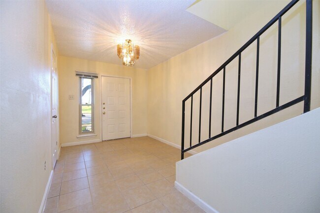 Photo - 2115 E Weldon Dr