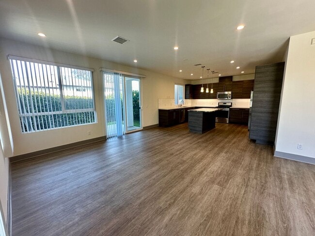 Photo - 6548-6550 W 86th Pl Unit 6550